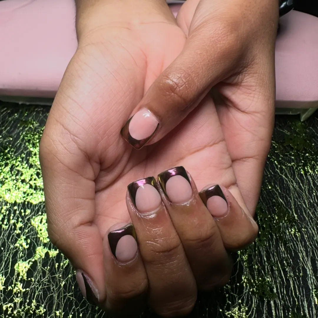 Chrome mocha French tip square nails